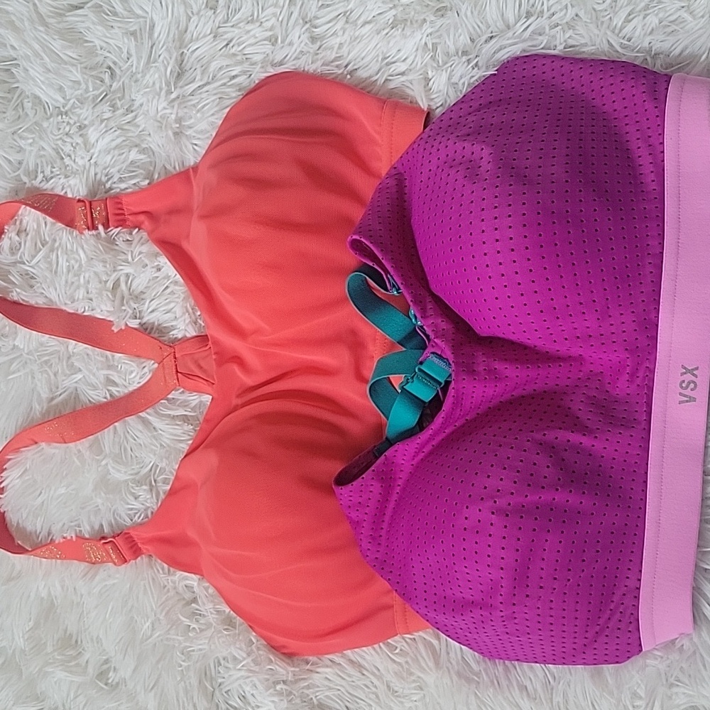 💜 2 Victoria Secret Sport Bras ❤️